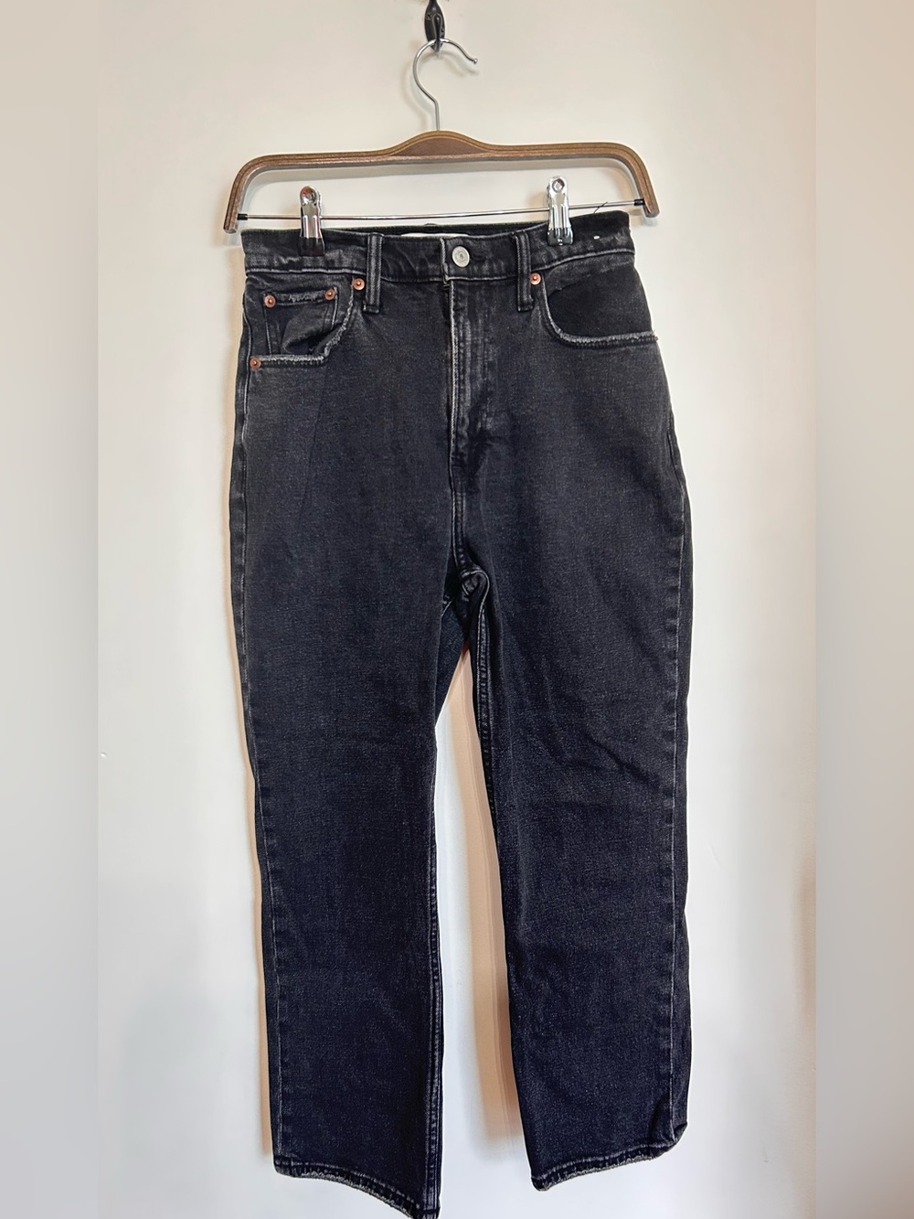 ABERCROMBIE & FITCH “THE ANKLE STRAIGHT ULTRA HIGH RISE CURVE LOVE” DENIM